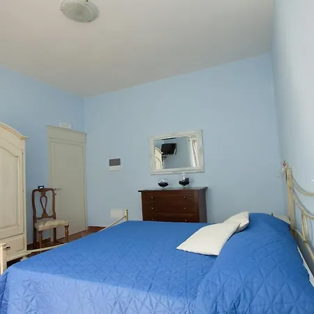 Le Di Nonna Mara * Montescudaio