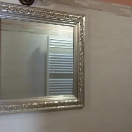 Le Di Nonna Mara Montescudaio